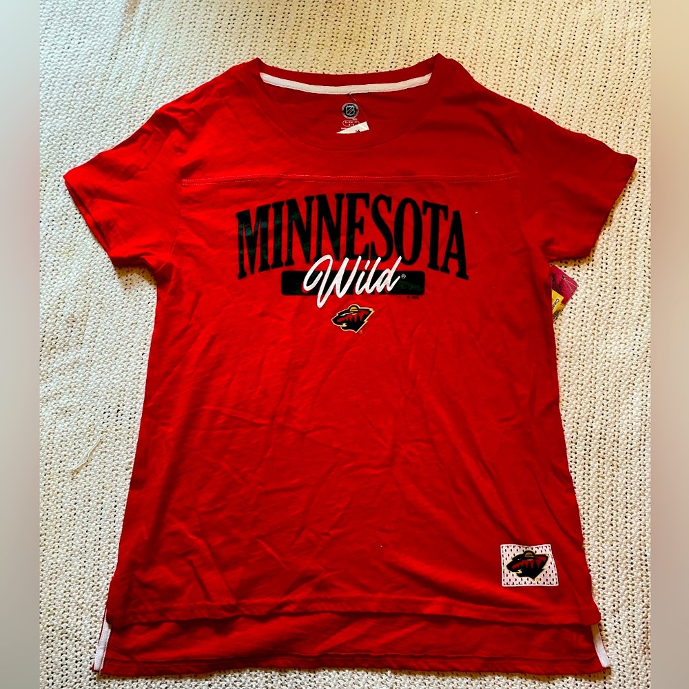 Womans Minnesota Wild Tee Shirt Small